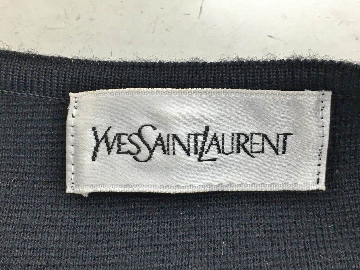 極美品　イヴサンローラン　【M】 ニットロングスカート　ボタンダウン　ホワイト イヴ・サン・ローラン Yves Saint Laurent ロングカーディガン
