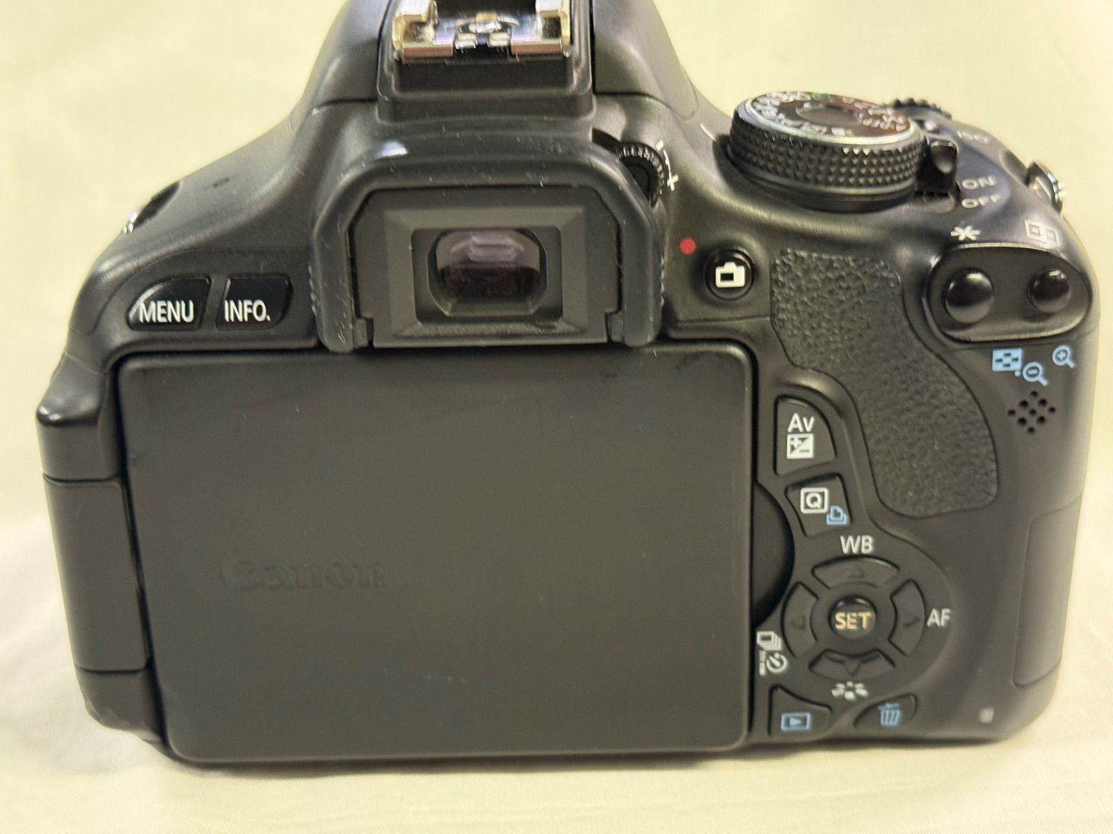  Canon EOS Kiss X 5 キャノン デジタル一眼レフカメラ 店舗管理番号m デジタル一眼レフ デジタルカメラ