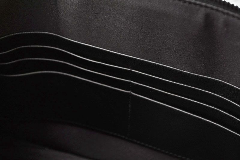 VALENTINO バレンチノ