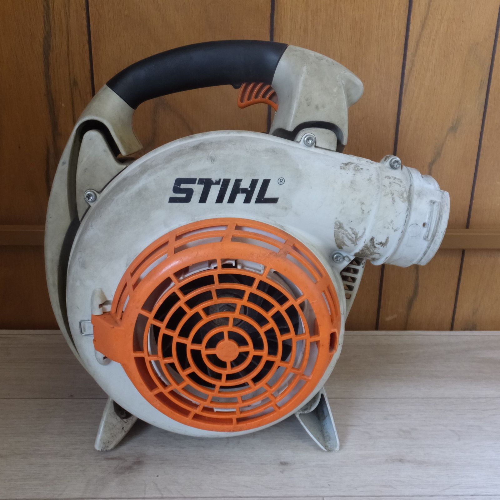 送料無料] 岐阜発☆スチール STIHL エンジンブロワー BG86C-E Blower 