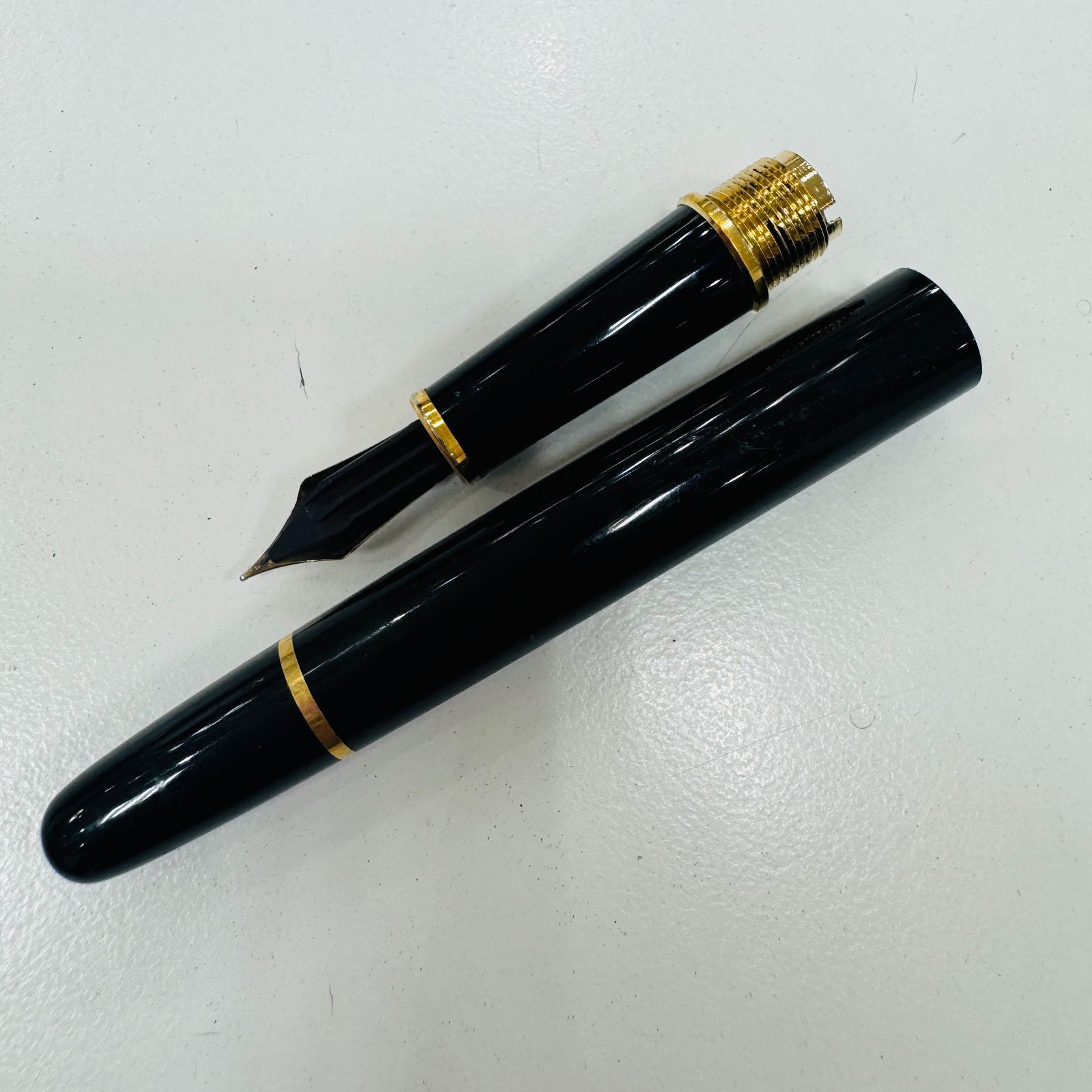 A【中古】MONTBLANC モンブラン 万年筆 ゴールド 585 14K