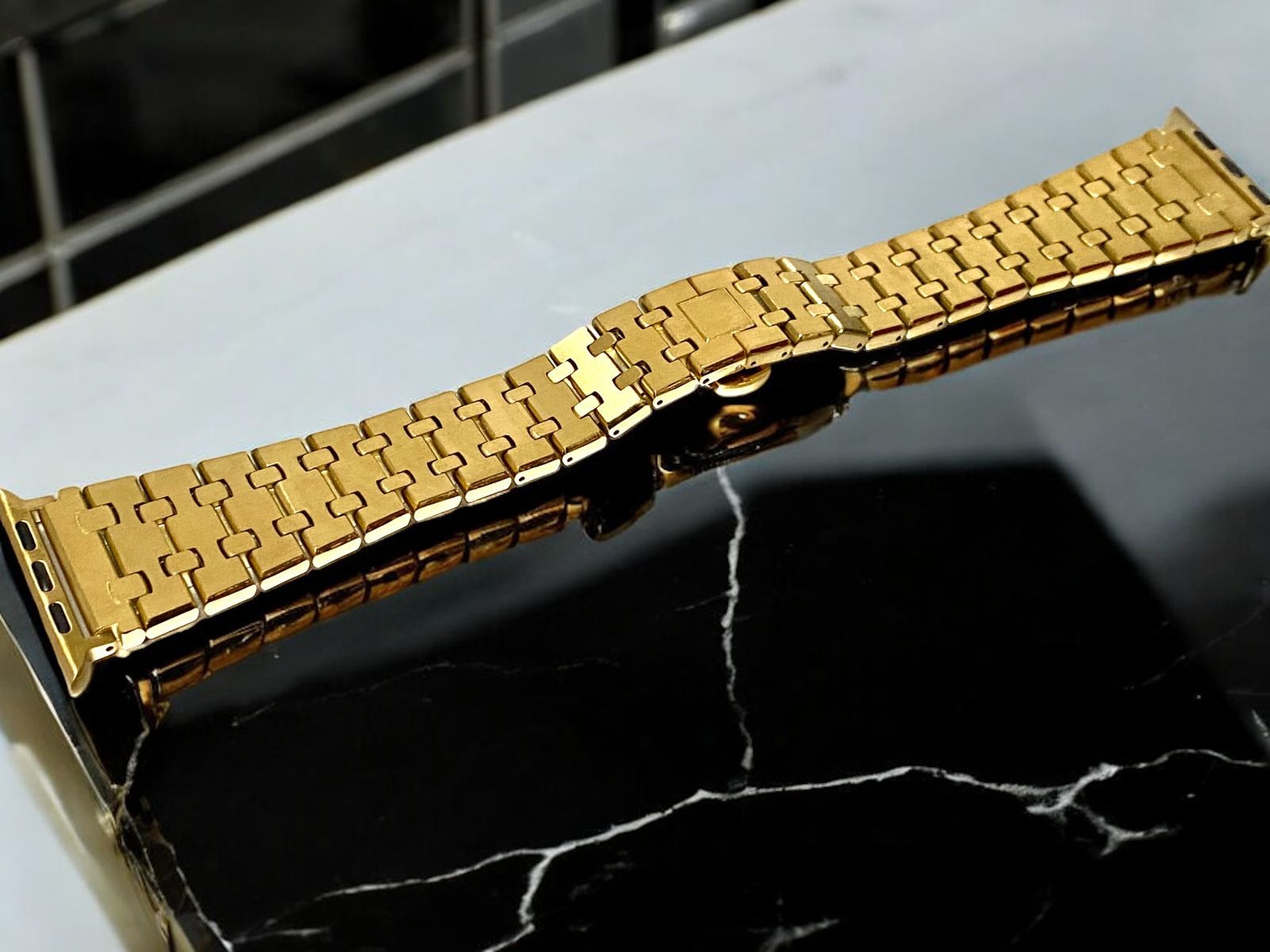 【源右衛門】古伊万里の伝統　日本の銘窯　源右衛門作　錦赤濃菊絵　香炉 源右衛門】古伊万里の伝統 日本の銘窯 源右衛門作 錦赤濃菊絵 香炉