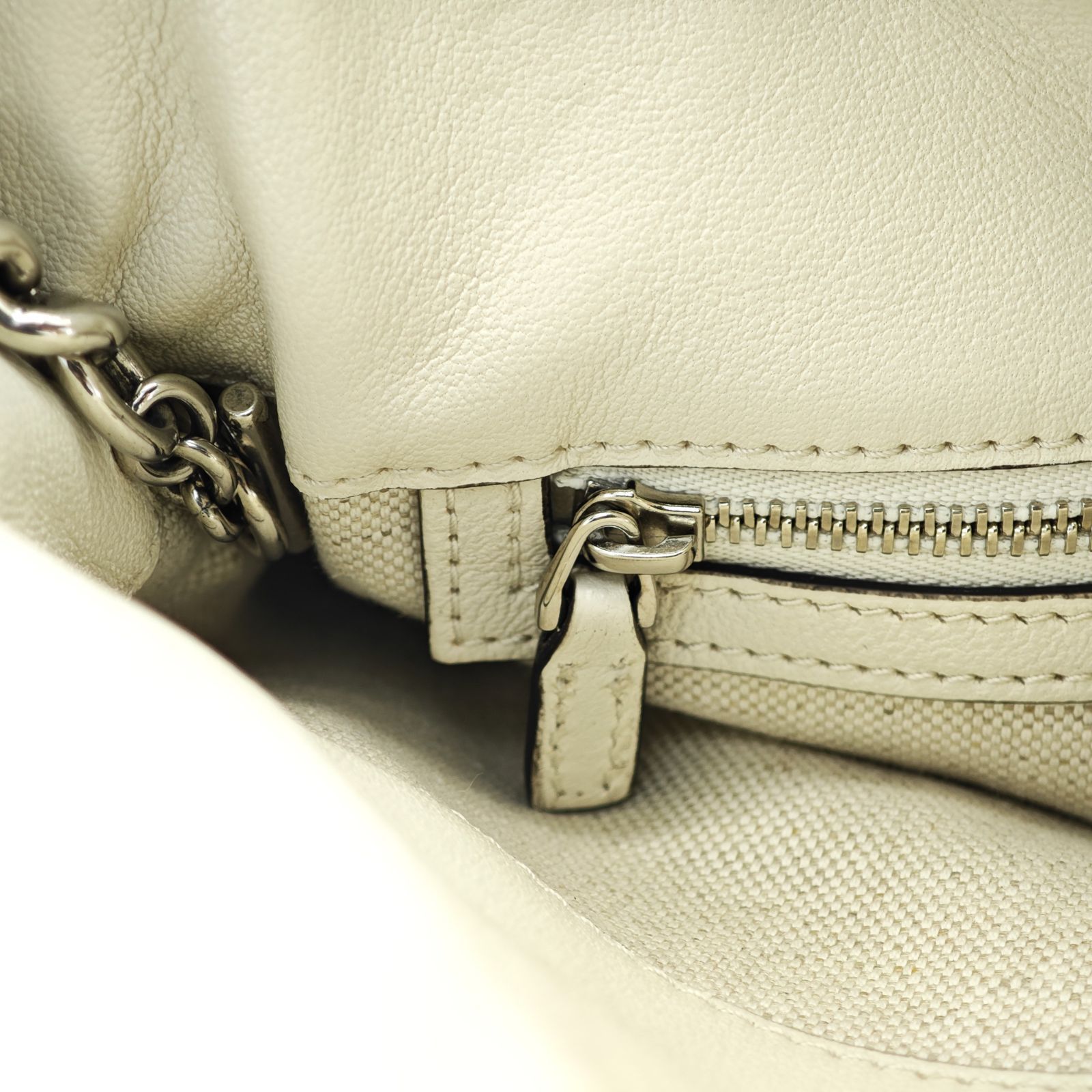 ベージュ レディース