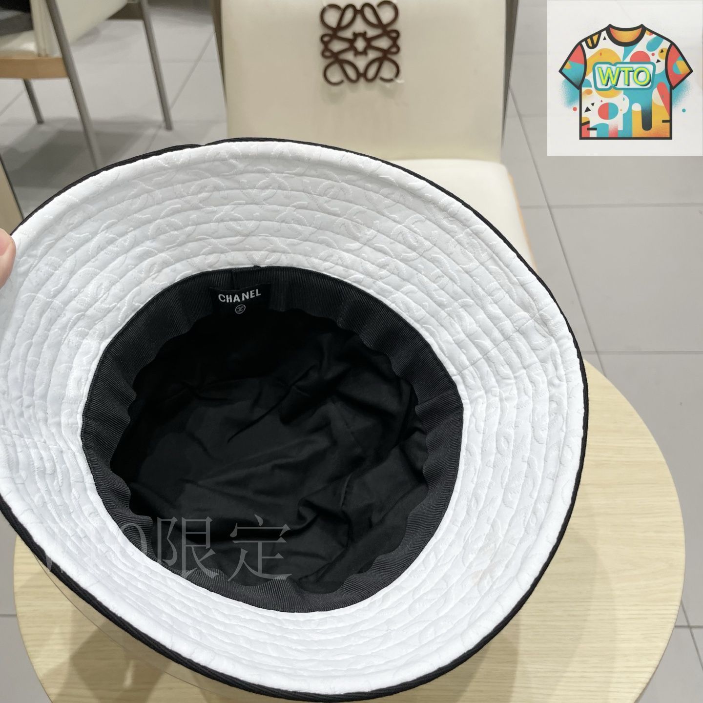 【デニムおしゃれ】CHANEL バケットハット CHANEL - シャネル CHANEL デニムクラッシャーハット 総柄ロゴ