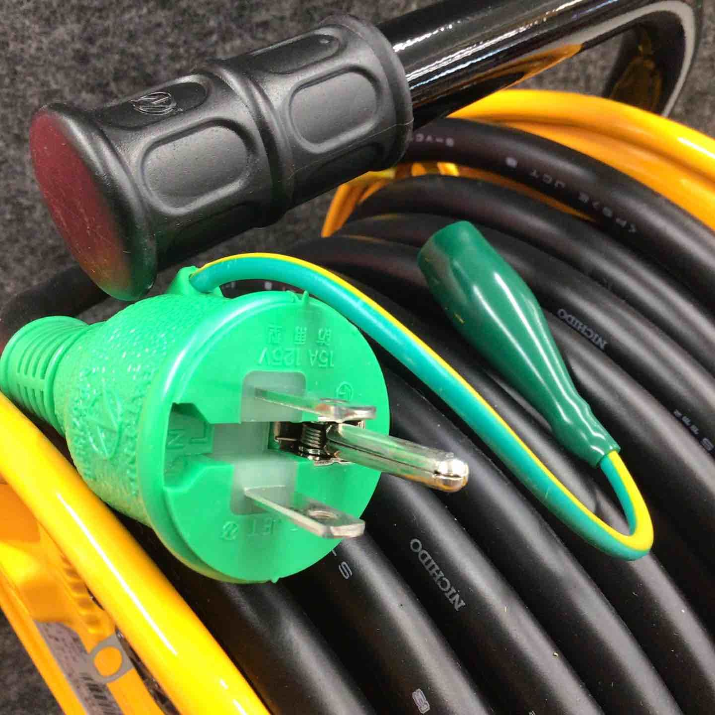 コードリール 鴻巣店