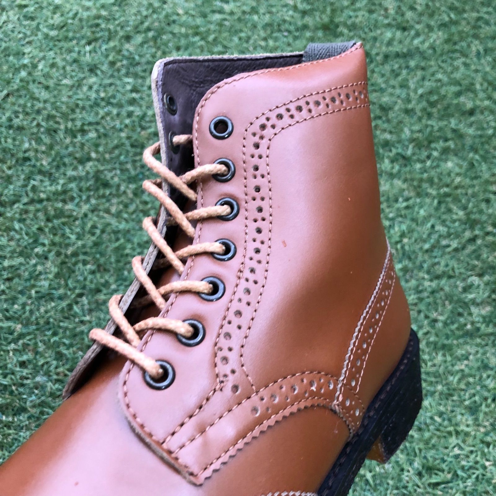 新同37 JM by.JOHNNY MOKE メダリオンショートブーツ D51 新同37 JM by.JOHNNY MOKE メダリオンショートブーツ D51 - メルカリ