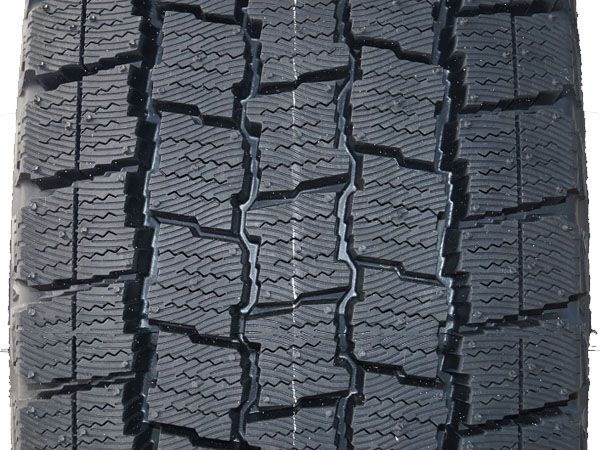 4本セット スタッドレスタイヤ 195/80R15 107/105N LT