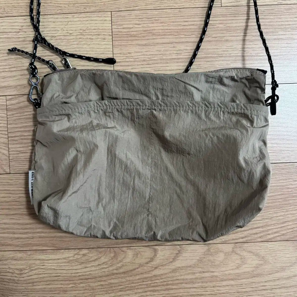  ends and means サコシュ sacosh メッセンジャーバッグ ショルダーバッグ