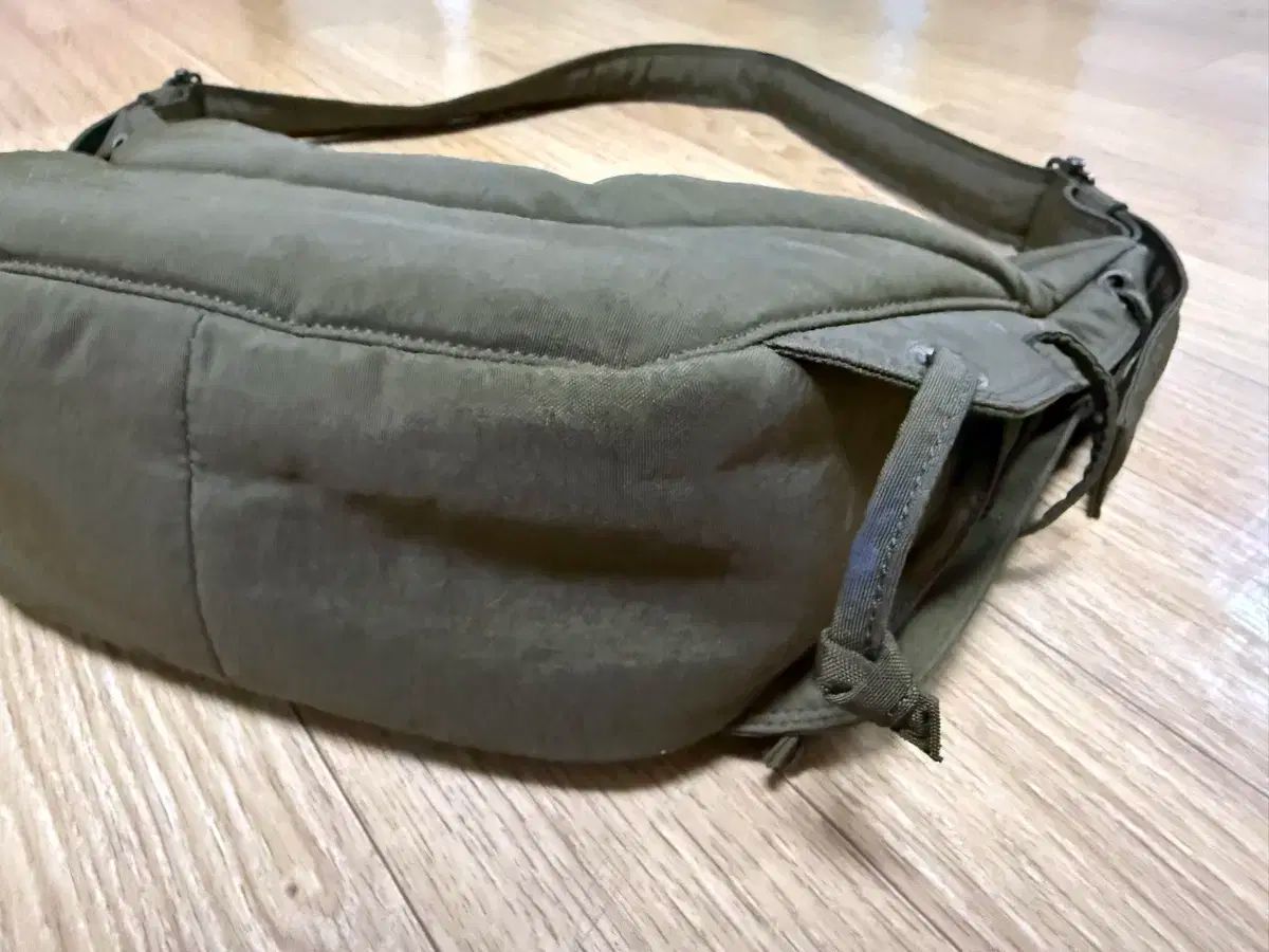  LEMAIRE ルメール Game Bag スモール タバコ メッセンジャーバッグ ショルダーバッグ