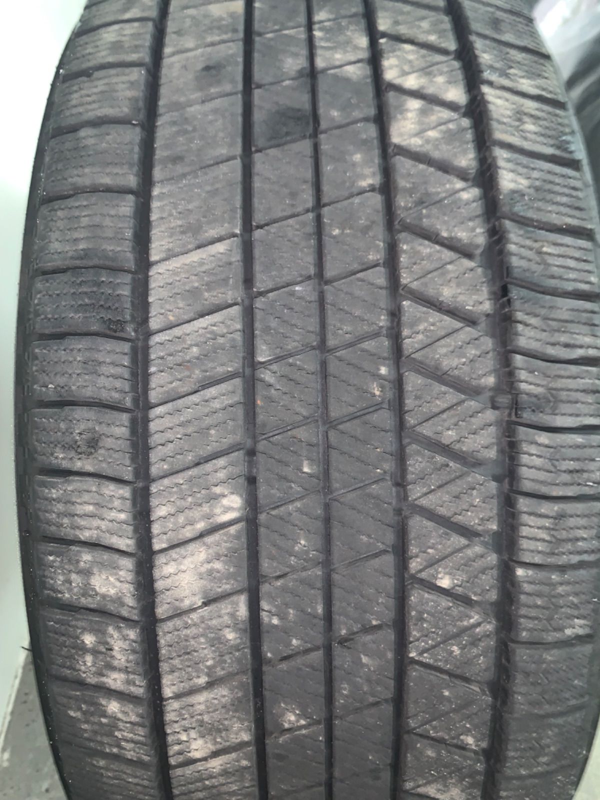 ブリザック VRX 3 スタッドレスタイヤ 235 50 R 18 97 Q