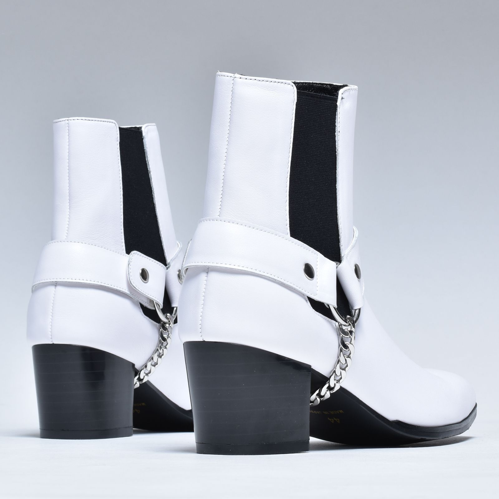 モード シルバーアクセント