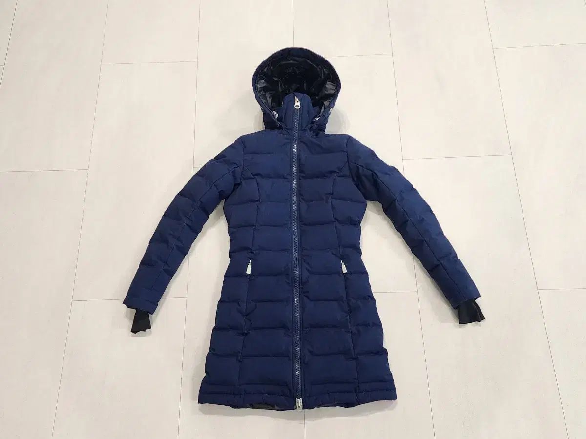 【雷市場（ポンジャン）商品韓国直送】 J.LINDEBERG(J.リンドバーグ) 正規品 ゴルフ 女性用ダックファーパッド