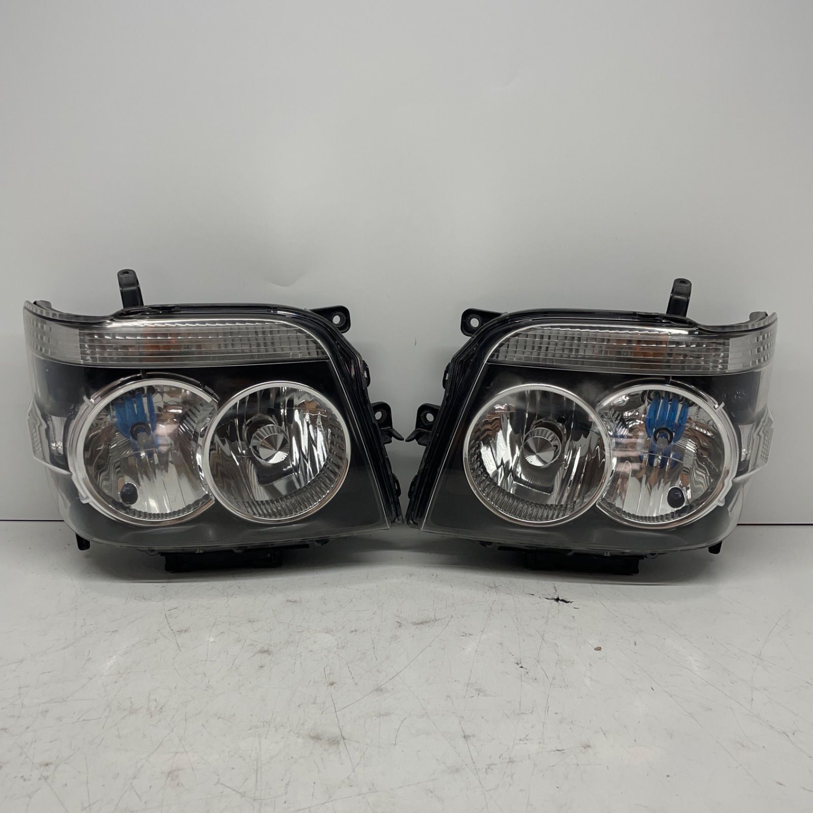 しょう様専用　【コーティング済】ダイハツ S330G S320G アトレー ワゴン ヘッドライト ランプ レンズ 左右セット LR HID 電動レベライザー付 koito 100-51787 P60714
