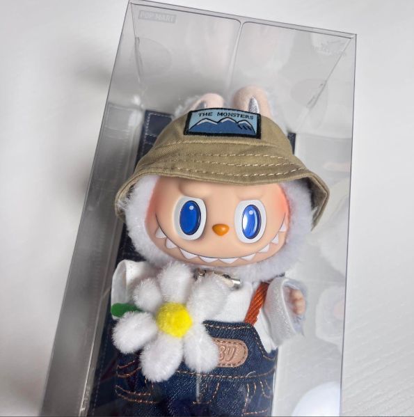 LABUBU FLIP WITH ME FALL IN WILD ぬいぐるみ3点 LABUBU THE MONSTERS FALL IN WILD ぬいぐるみ LABUBU FLIP WITH