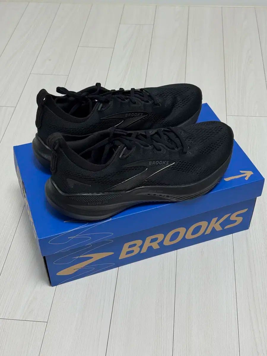 270 BROOKS ブルックス グリセリン GTS 22 黒 ワイド