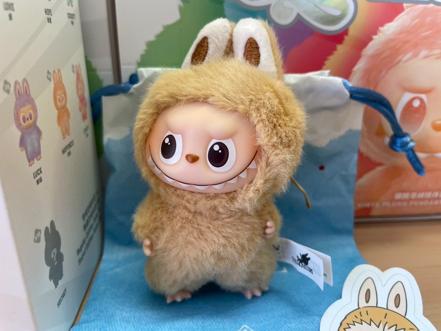 正規品・新品未使用】イニシャル［S］ラブブ LABUBU Biginto Energy