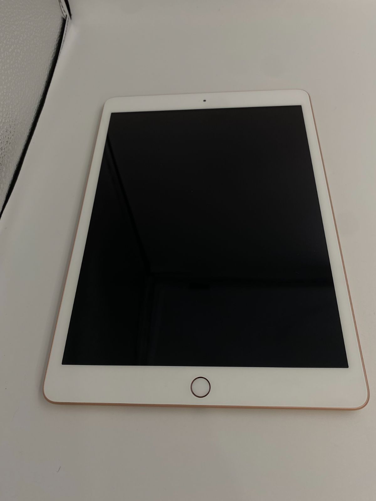 iPad (第8世代) 32GB Wi-Fi ゴールド 本体　ジャンク品 ジャンク】Apple iPad 第8世代 Wi-Fiモデル 32GB ゴールド