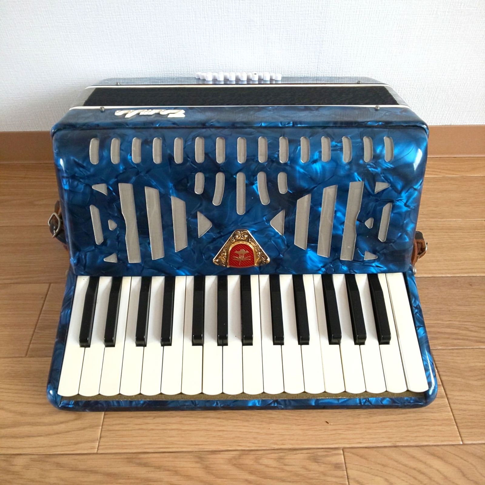 TOMBO アコーディオン No211 30鍵盤 ハードケース付 Tombo