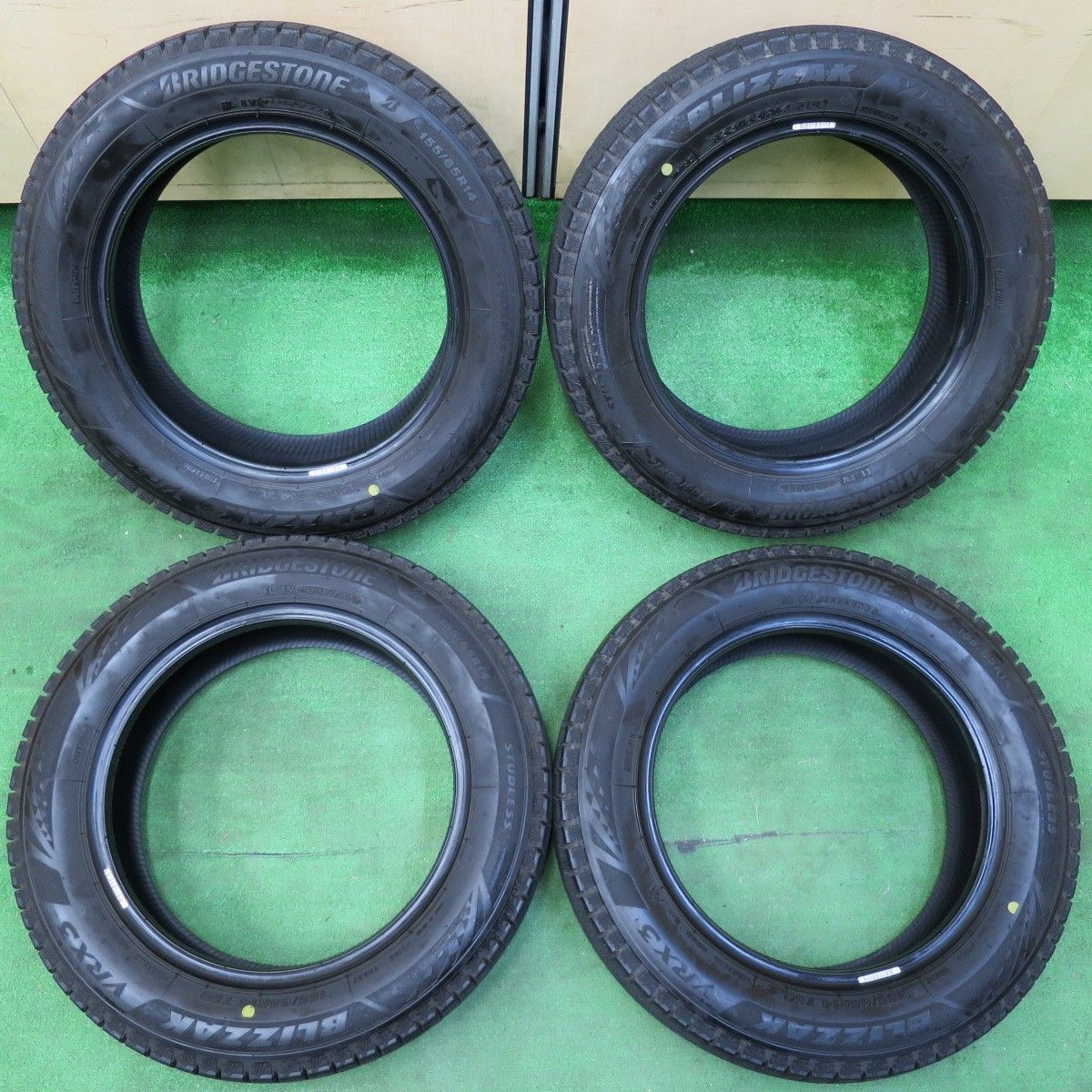 送料無料* バリ溝！22年！8.5分☆スタッドレス 155/65R14