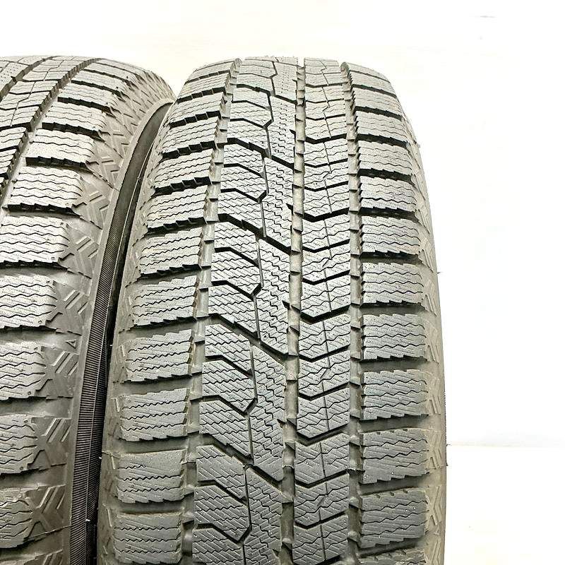 TOYO スタッドレスタイヤ Garit GIZ 185/60R15 スタッドレスタイヤ 185