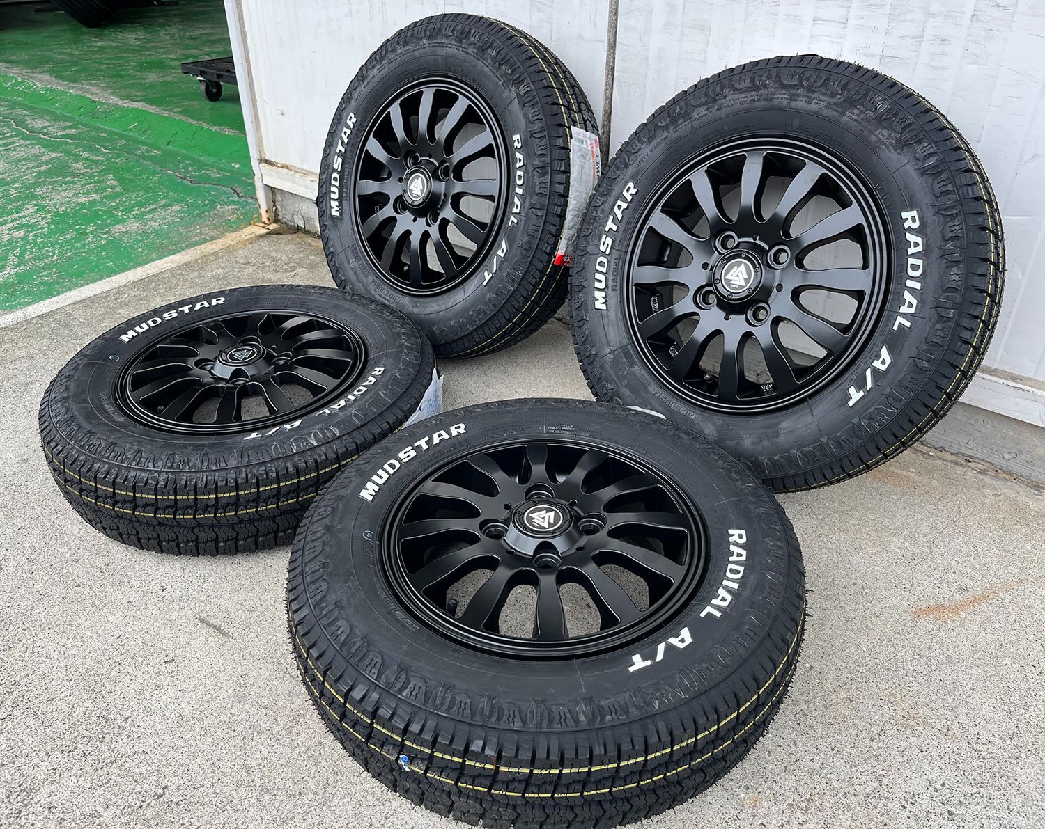 夏タイヤセット 取付ナットサービス!! ダイハツ ハイゼット 夏タイヤセット 取付ナットサービス!! ダイハツ ハイゼット