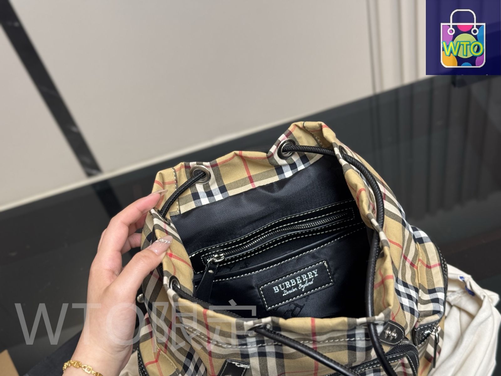 今日特価】Burberry バーバリー ダブルショルダーバッグ