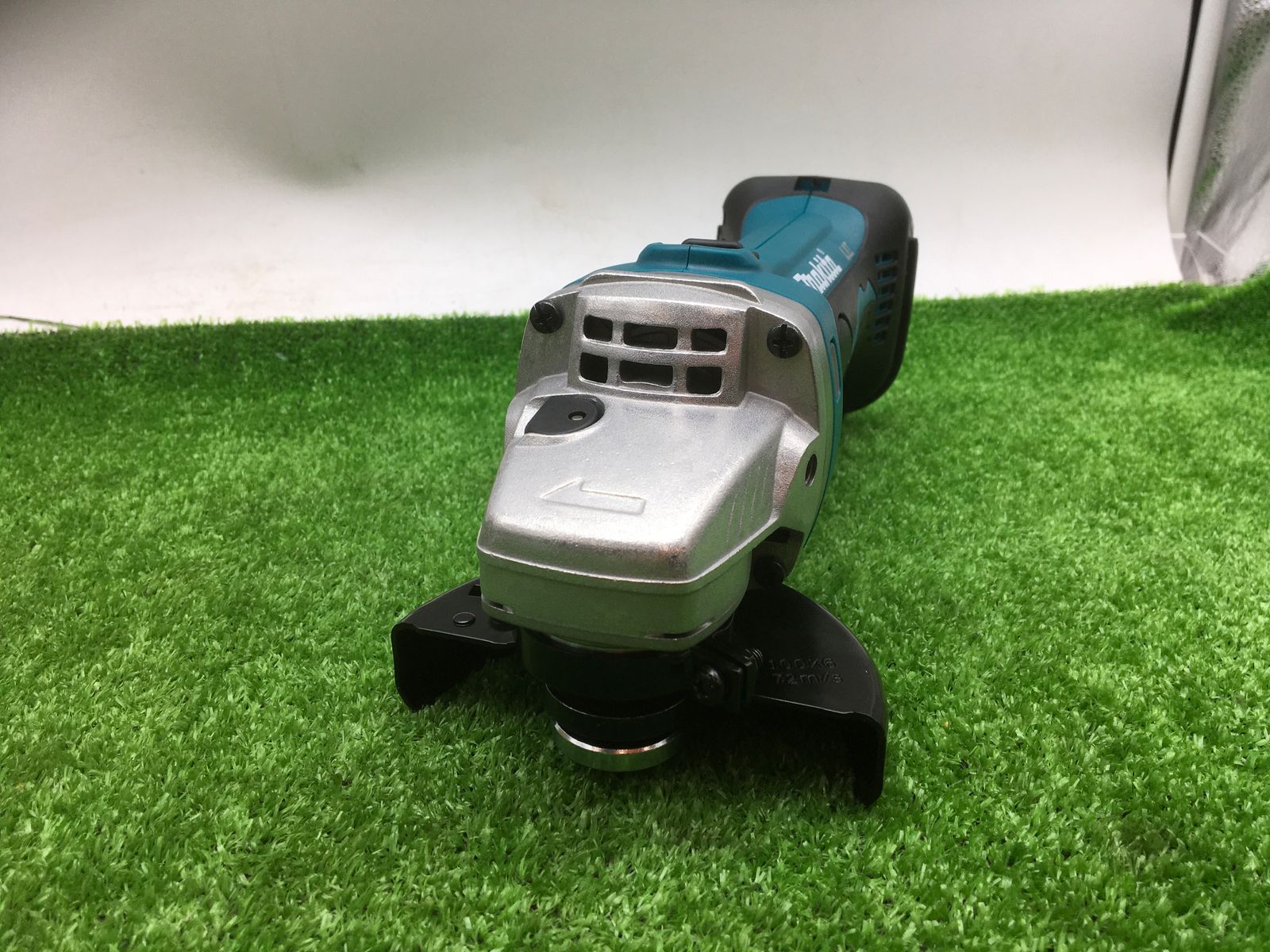 Makita|マキタ 18v充電式ディスクグラインダ本体のみ