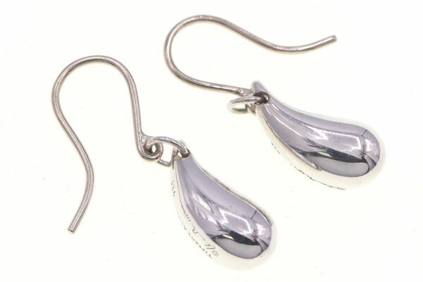 Tiffany & Co. 18kツイストフープピアス 約3cm TIFFANY&Co.（ティファニー） TIFFANY & Co. ツイストフープモチーフ