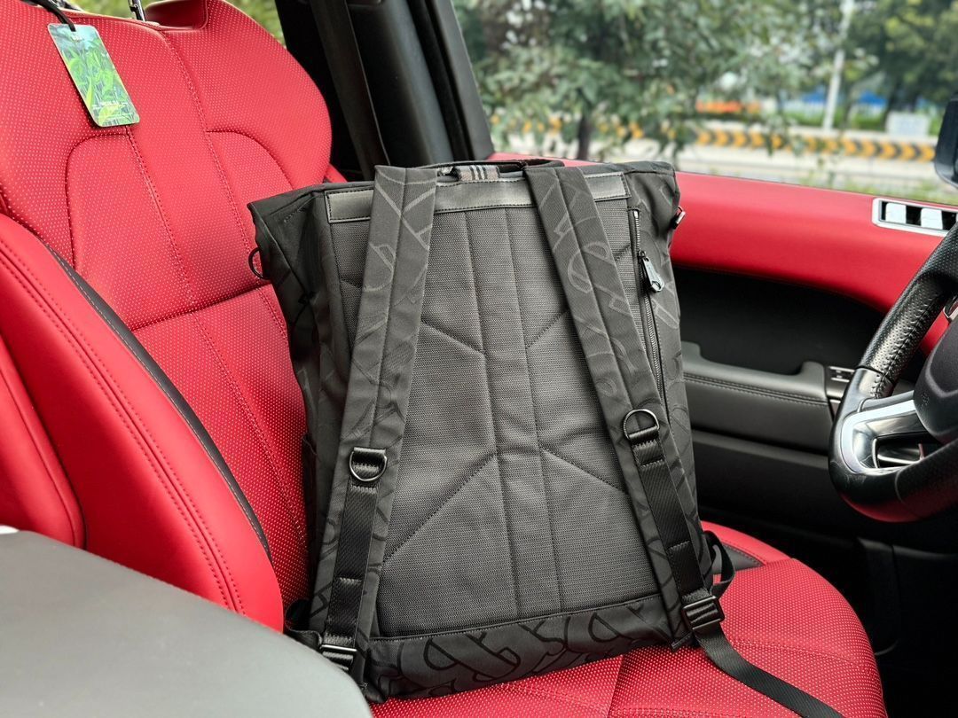 ブリーフケース