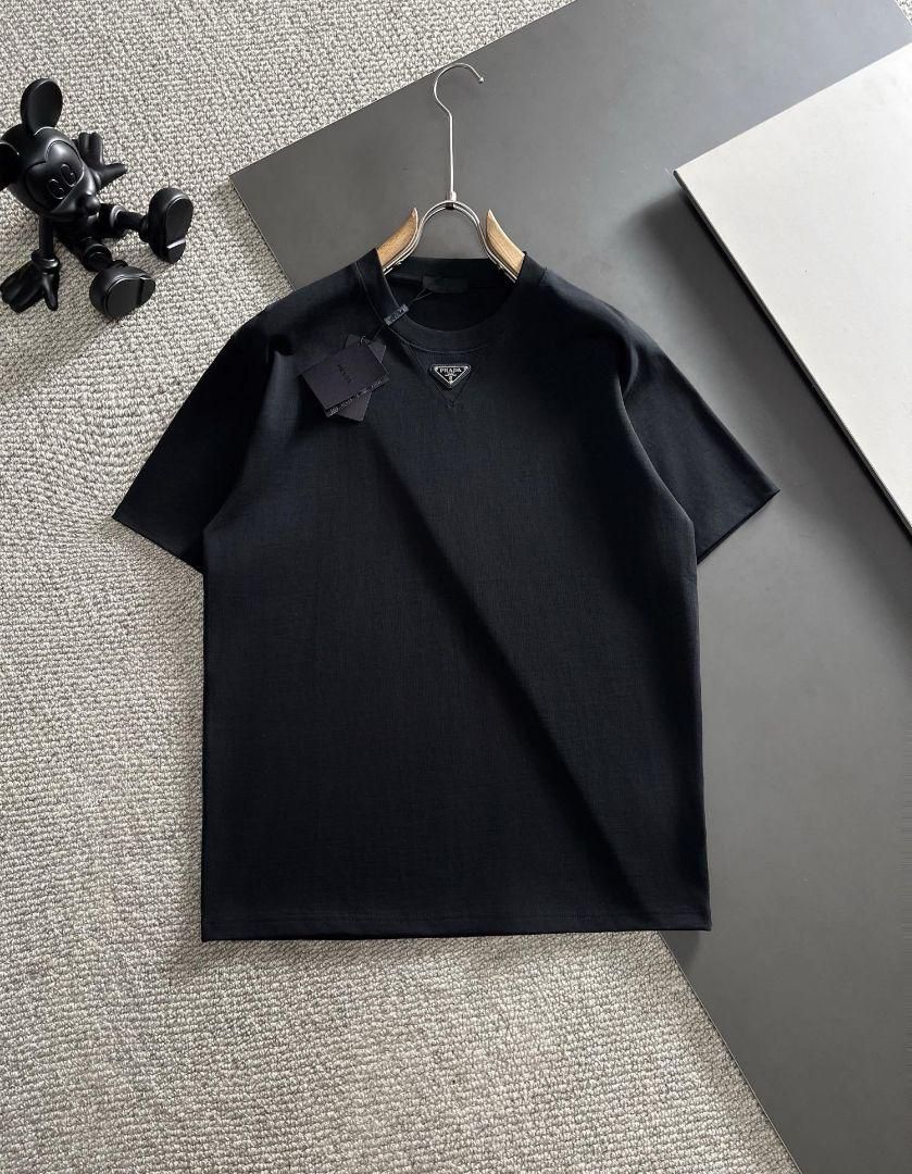 ✨新品✨PRADA プラダ ロゴプレート Tシャツ 半袖 ブラック 男女兼用 M/L@July jewelry