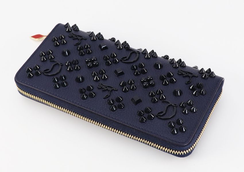 クリスチャン・ルブタン 長財布 スタッズ 3175224 ラウンドファスナー