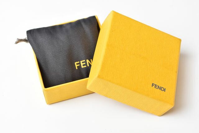 FENDI/フェンディ　マンマバケット型チャーム　ゴールド FENDI マンマバケット型 チャーム キーホルダー ゴールド バッグ