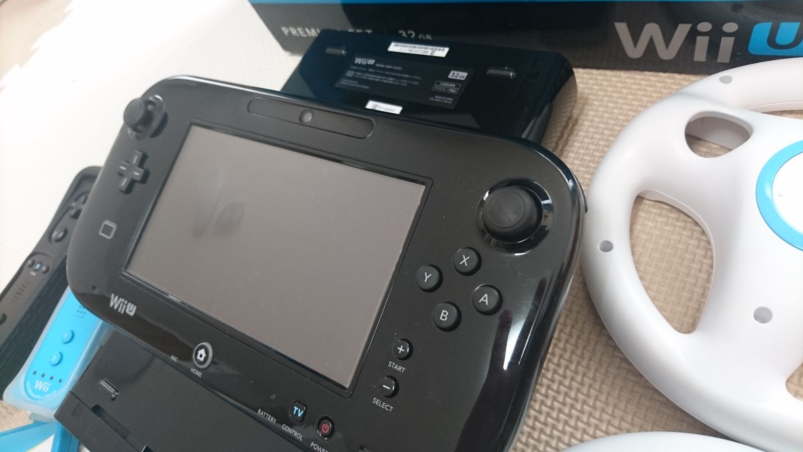 wiiu32GB 黒プレミアムセット(箱つき) - メルカリ