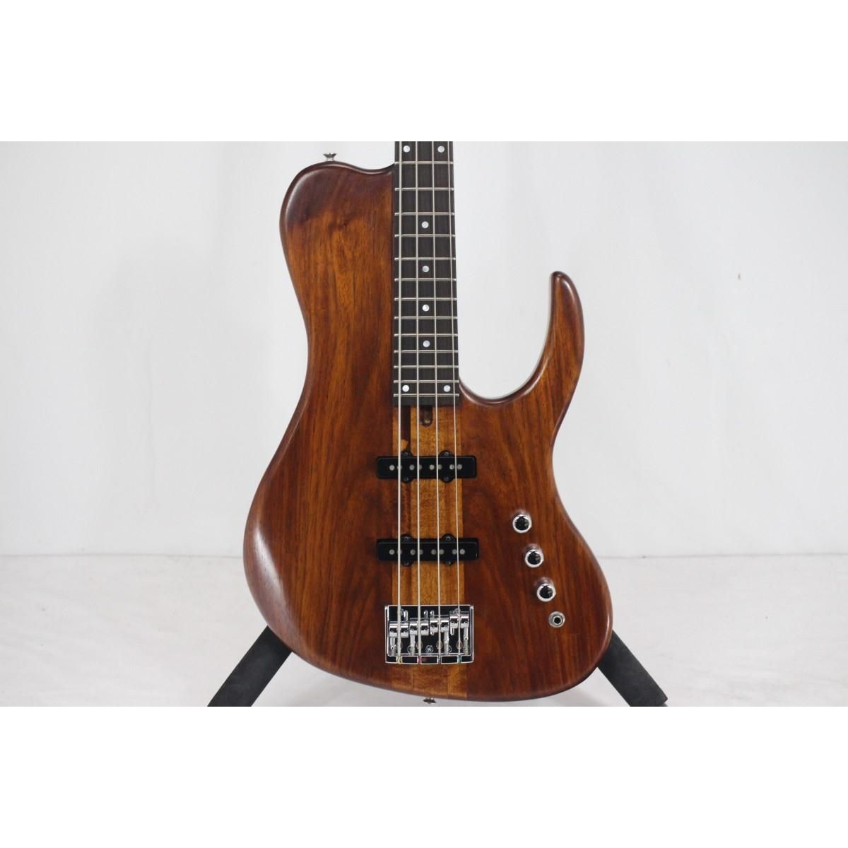 ＳＯＮＩＤＯ ＧＵＩＴＡＲ ＢＡＳＳ