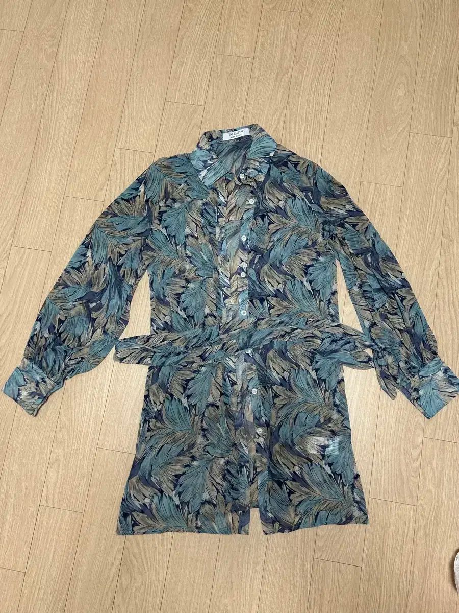 Valentino ヴァレンティノ レーディスシャツ