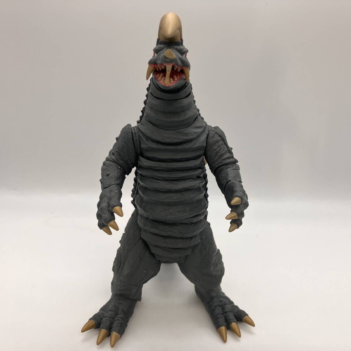 工場 S.H.Figuarts ブラックキング 帰ってきたウルトラマン s.h.