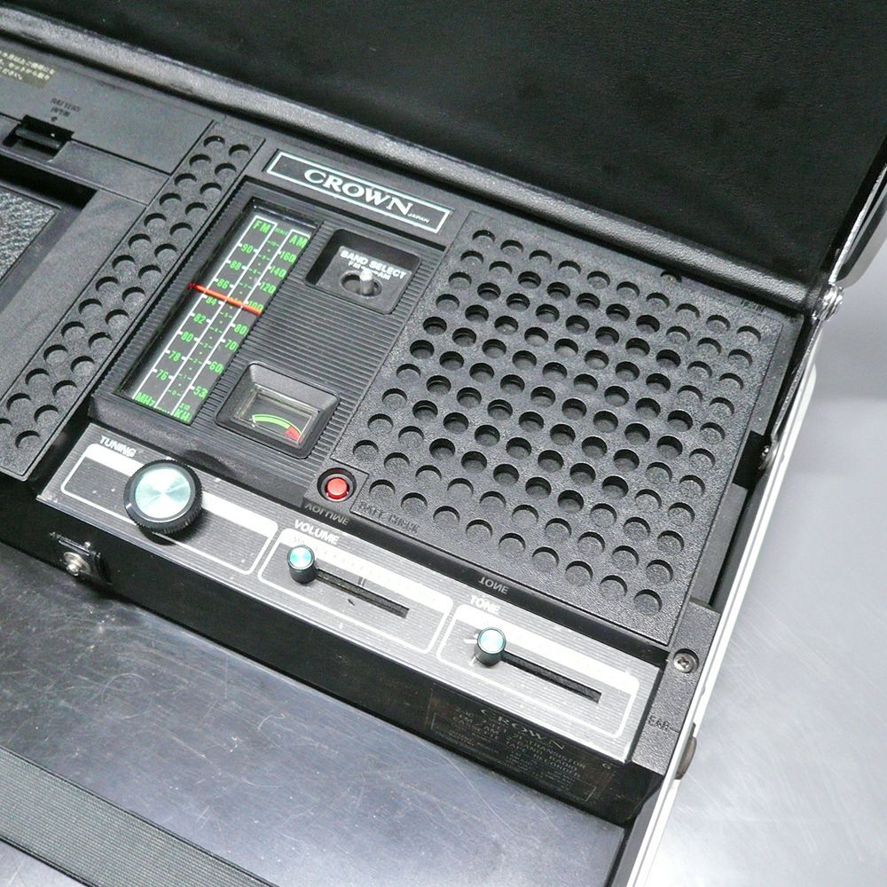 #8454 クラウンCRC-9980Fラジオカセットテープレコーダー 中古】クラウン CRC-9980F アタッシュケース型 ラジオカセット
