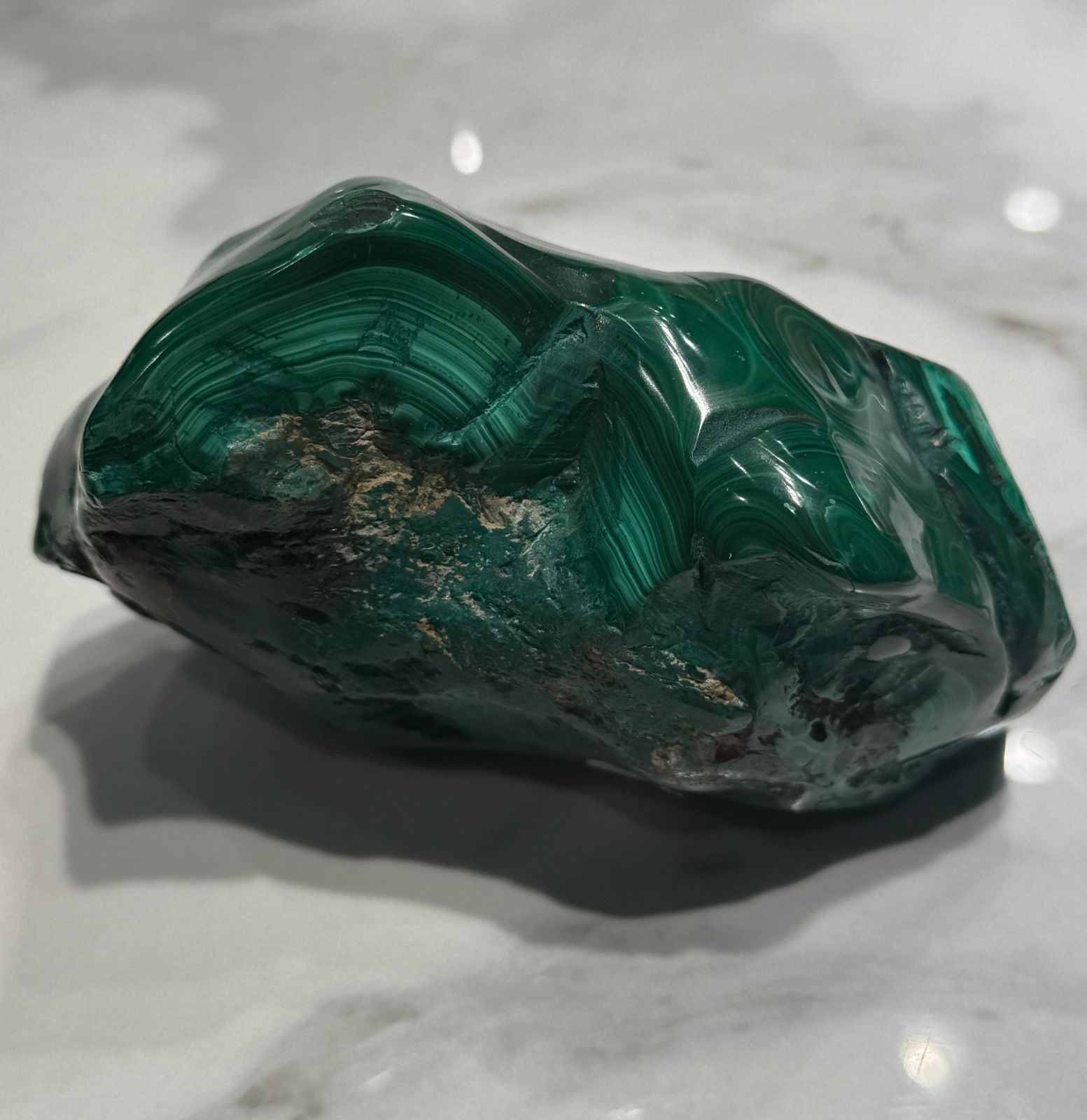 巨大 天然マラカイト 孔雀石1064g - メルカリ