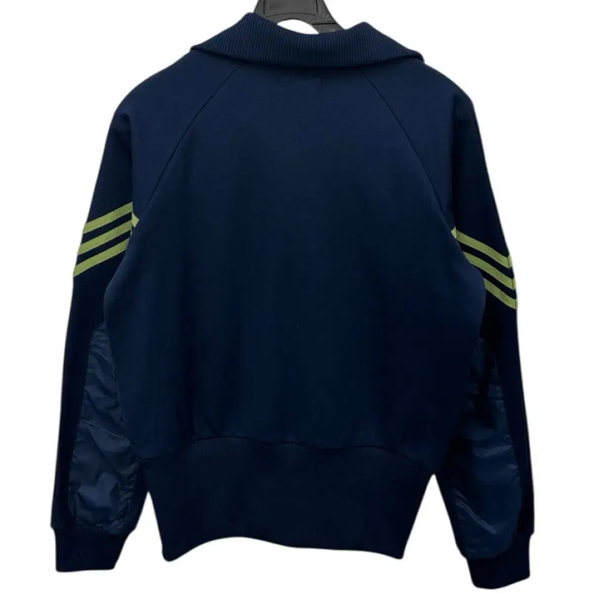 アディダス ウィメンズ ヨーロッパ トラックジャージ