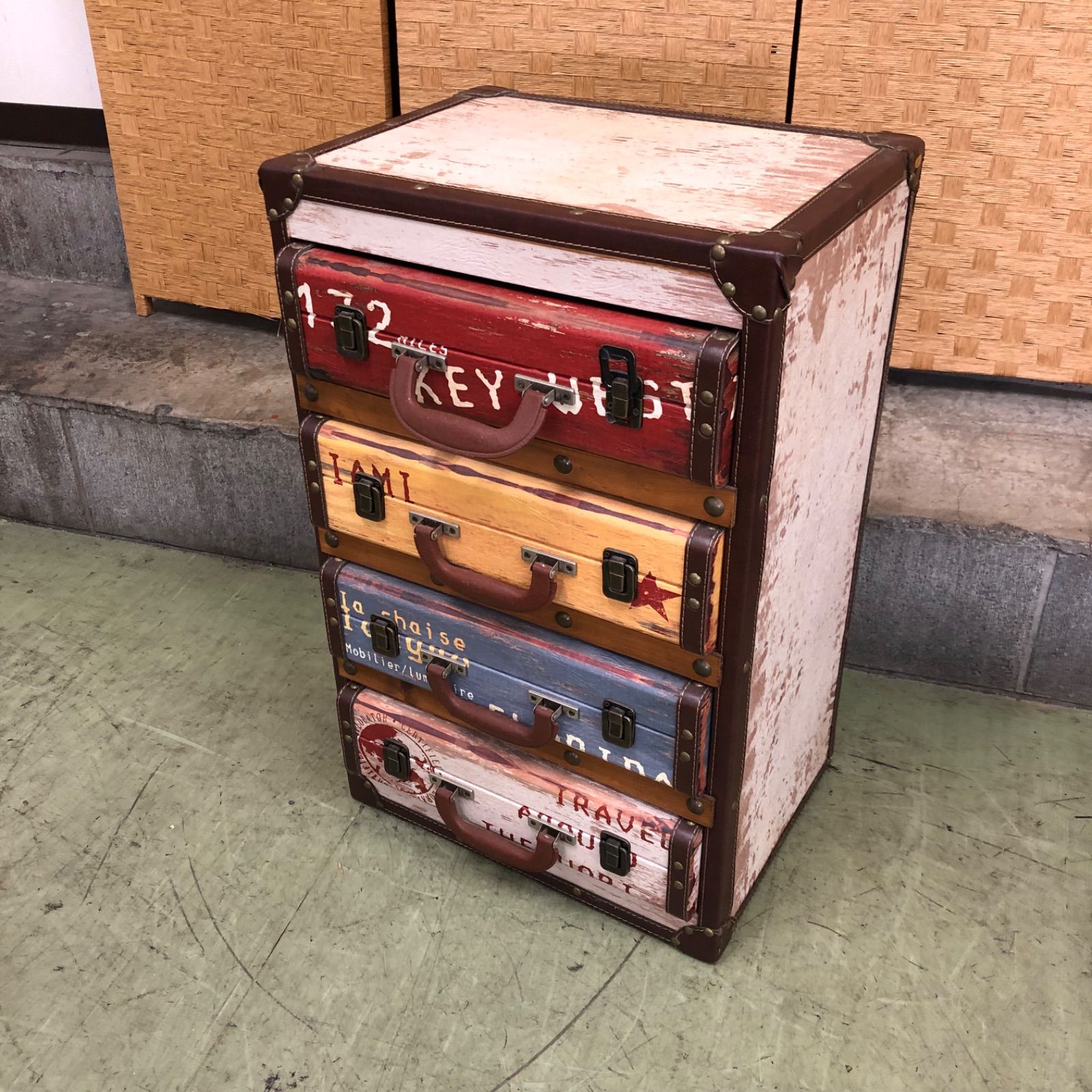 $ げ交渉 アンティーク ヴィンテージ調 レザートランクチェスト 四段 洋タンス 木製 飾り棚 アメカジ 直接引き取り 横浜市保土ヶ谷区