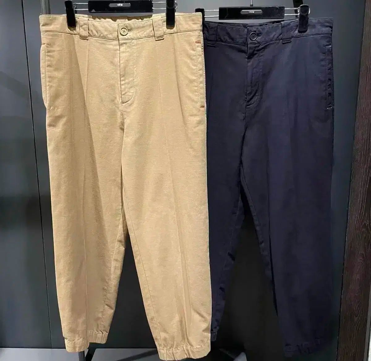 86 （ 34 ） SYSTEM homme(システムオム) PIGMENT(ピグメント) 麺を洗う バックル ストラップ ジョガーパンツ-ダークネイビー