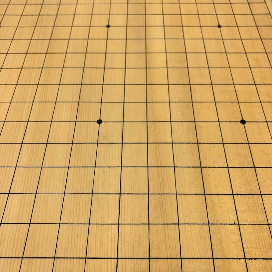 ss6924 足付き碁盤 5寸 カバー付き 19路盤 高さ26cm 天然木 脚付き