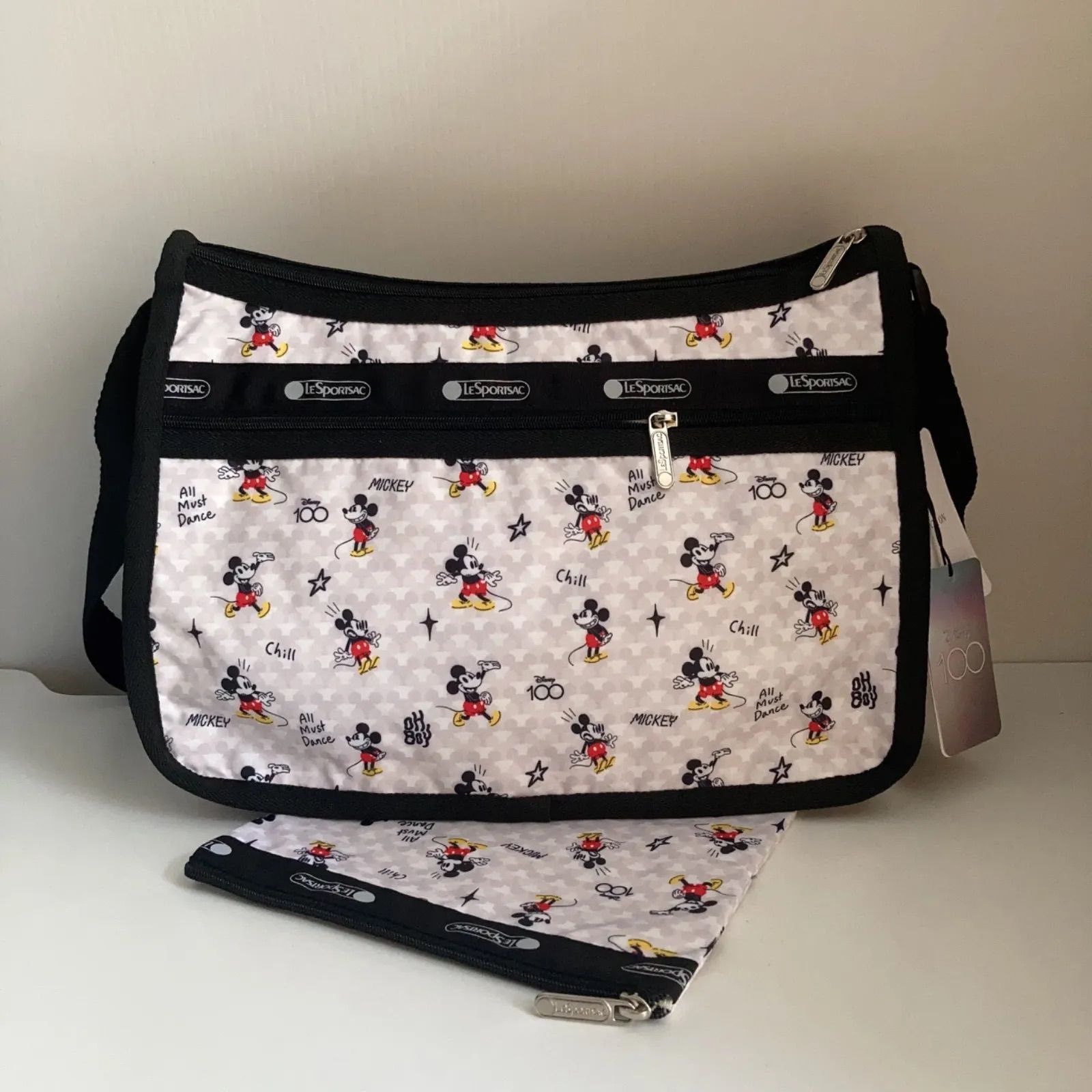LESPORTSACミッキー ショルダーバッグ ポーチ付き