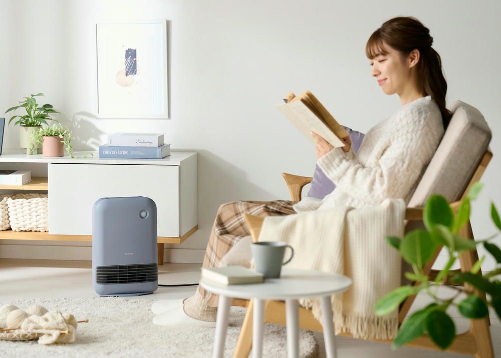 アイリスオーヤマ 大風量 セラミックファンヒーター 幅26×奥行13.5×高さ38.5cm 暖房器具 電気 足元 小型 温風 省エネ 節電 脱衣所 人感センサー付き 3段階風量調節 パープル IRIS OHYAMA ACH-M12A-V WWW_KANDAIZUMI_COM