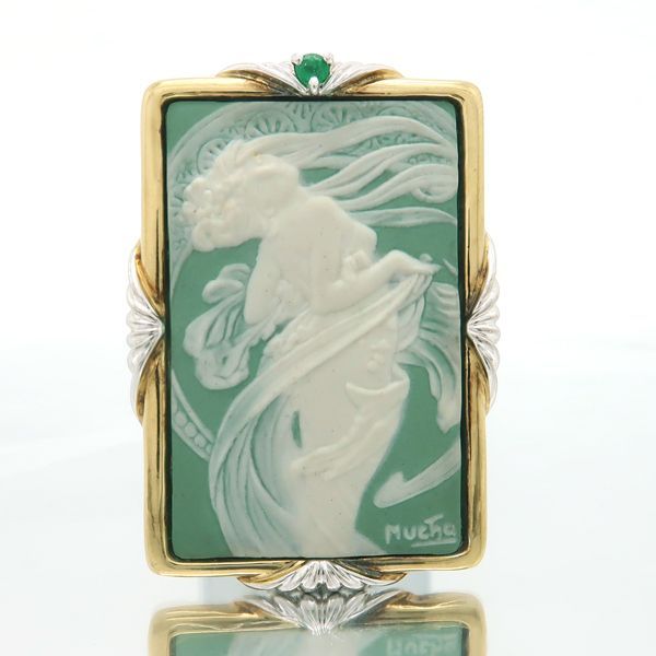 Mucha ペンダント 925 シルバー GP ストーンカメオ エメラルド