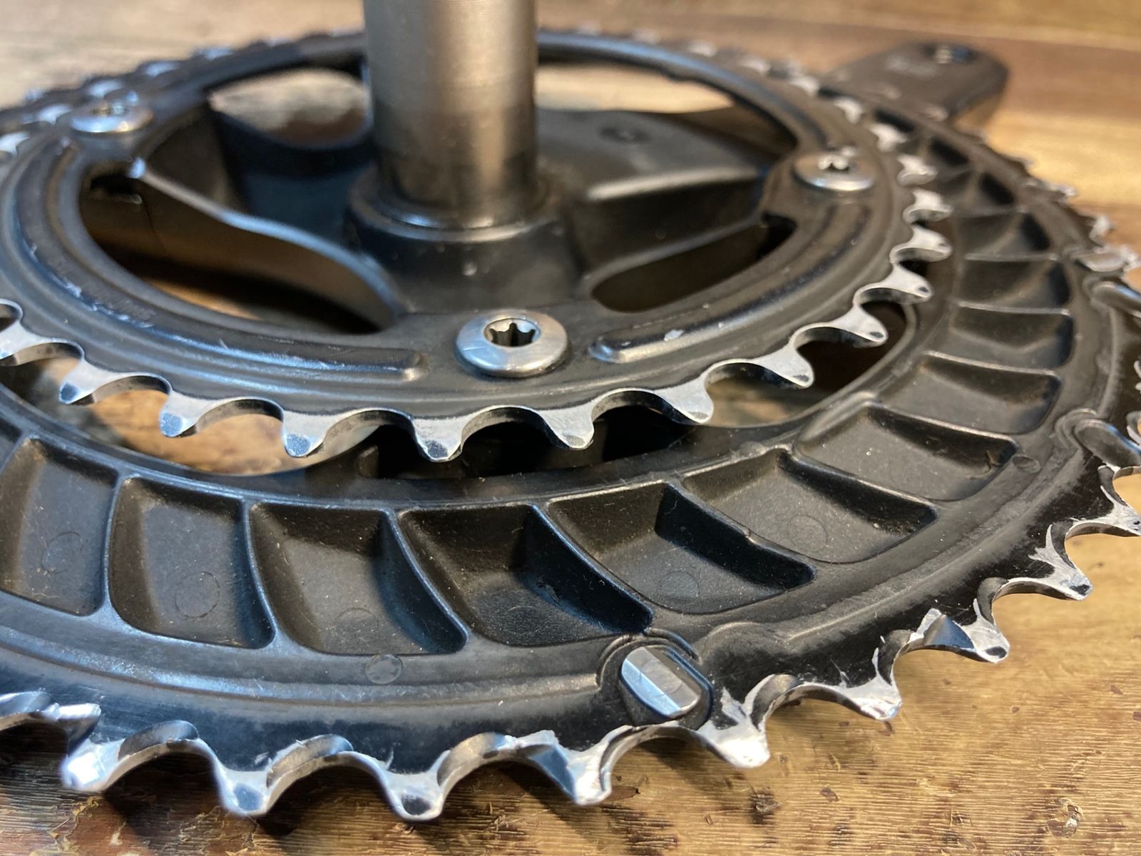 IA547 シマノ SHIMANO 105 FC-R7000 11s 170mm 50/34T クランク IA547 シマノ SHIMANO 105 FC-R7000 11s 170mm 50/34T クランク