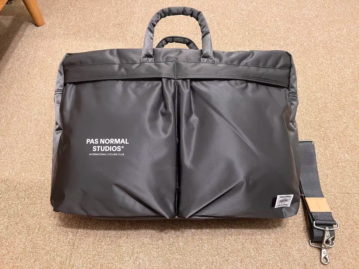 ●新品 貴重 ルイタータッセン 3WAY ビジネス ブリーフ リュック 書類鞄 バッグ J29-005 INTERACTIVE(インタラクティブ) 3WAY BRIEFCASE | 吉田カバン