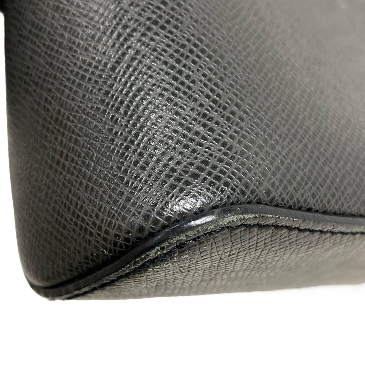 ［廃盤］ルイヴィトン　タイガ　アントンポシェット　ショルダーバッグ ブラック LOUIS VUITTON - LOUIS VUITTON ルイ ヴィトン タイガ