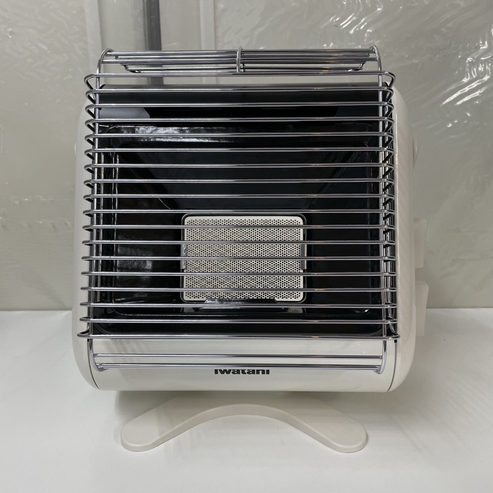 R713 ☀️ 未使用品！ Iwatani カセットガスストーブ 20年製 CB-STV-MYD ⭐