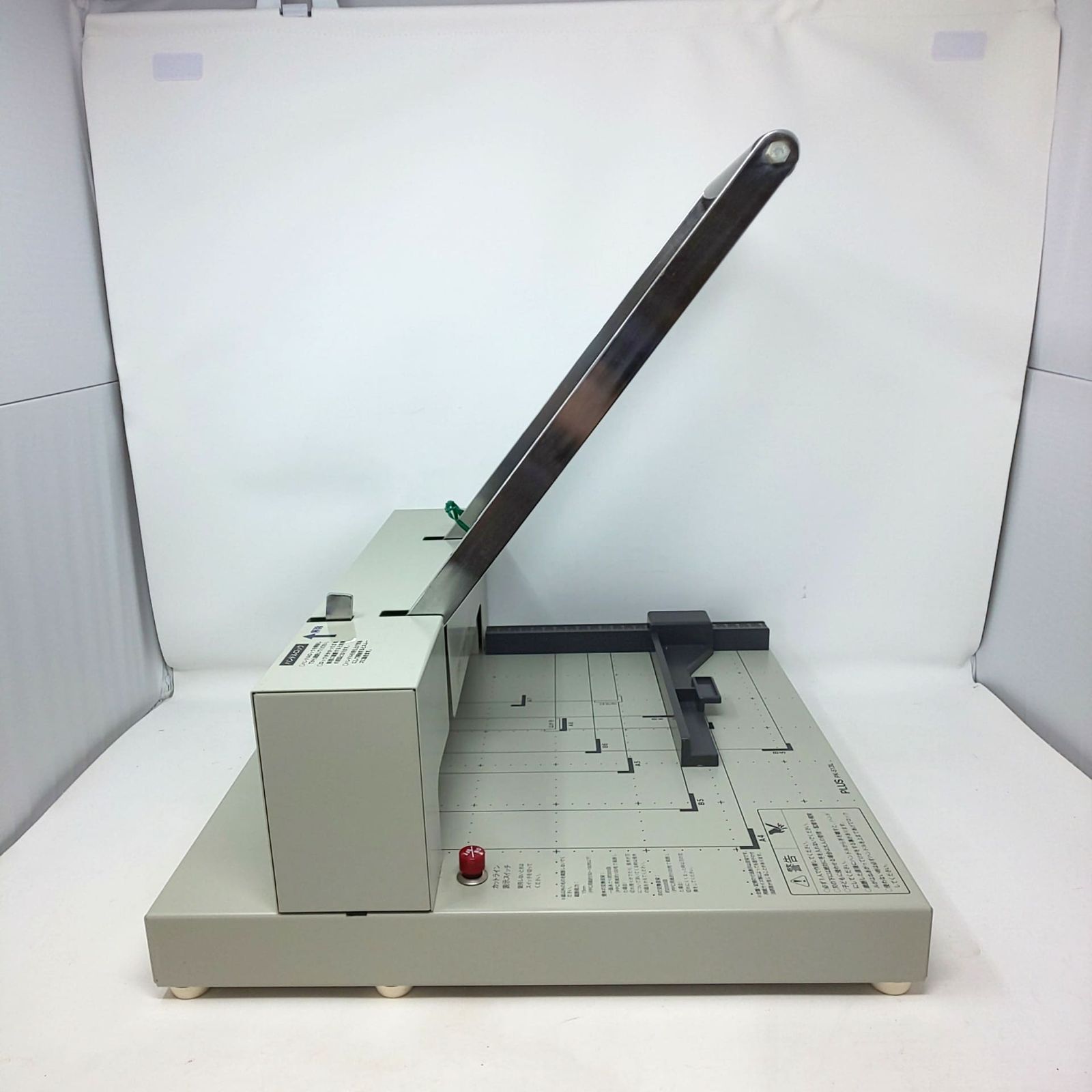 ペーパーカッター 事務用品